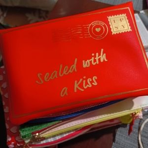Ipsy Makeup Glam Bag 7.5 x 4in Kiss Envelope Valentine